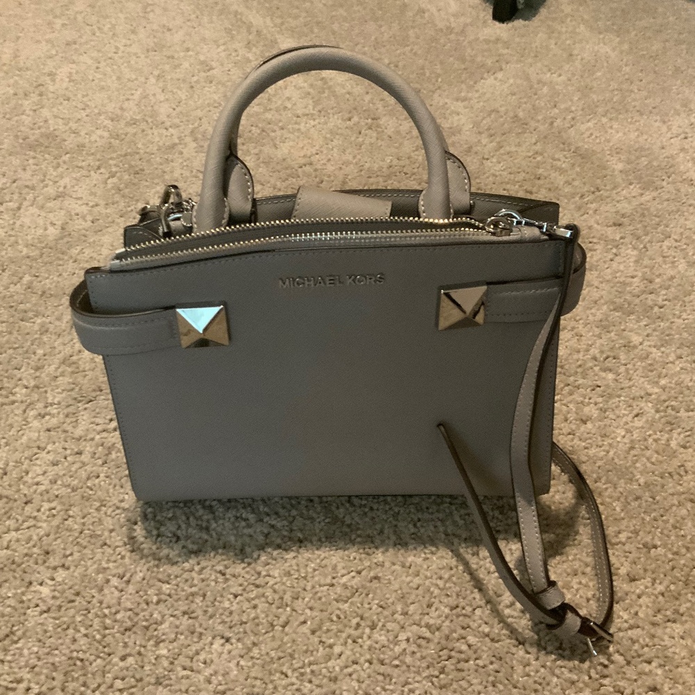 Michael Kors grey purse